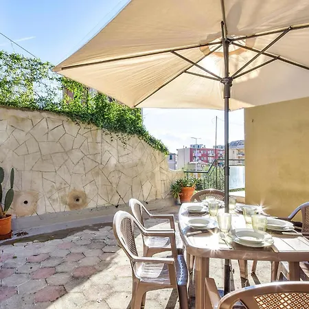 La Casa Del Comandante جنوة